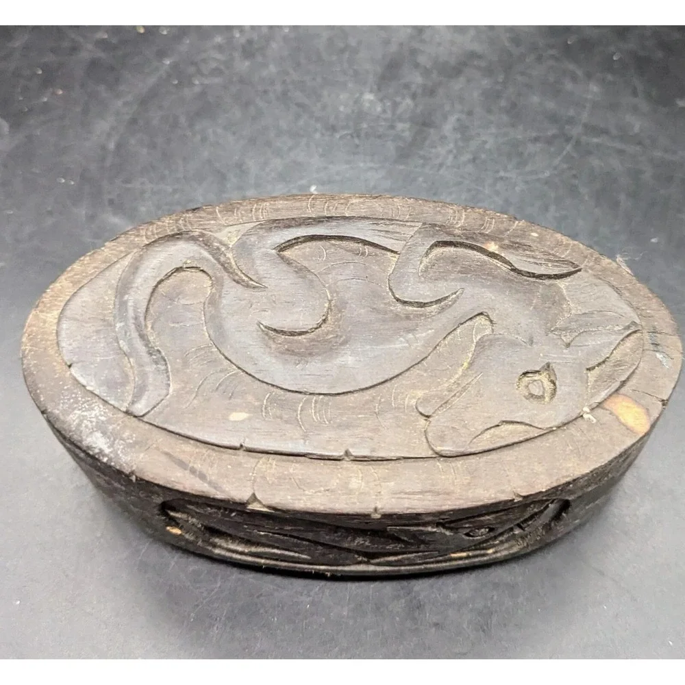 Vintage Hand Carved Wood Wooden Trinket Dresser Box Kangaroo 6.25